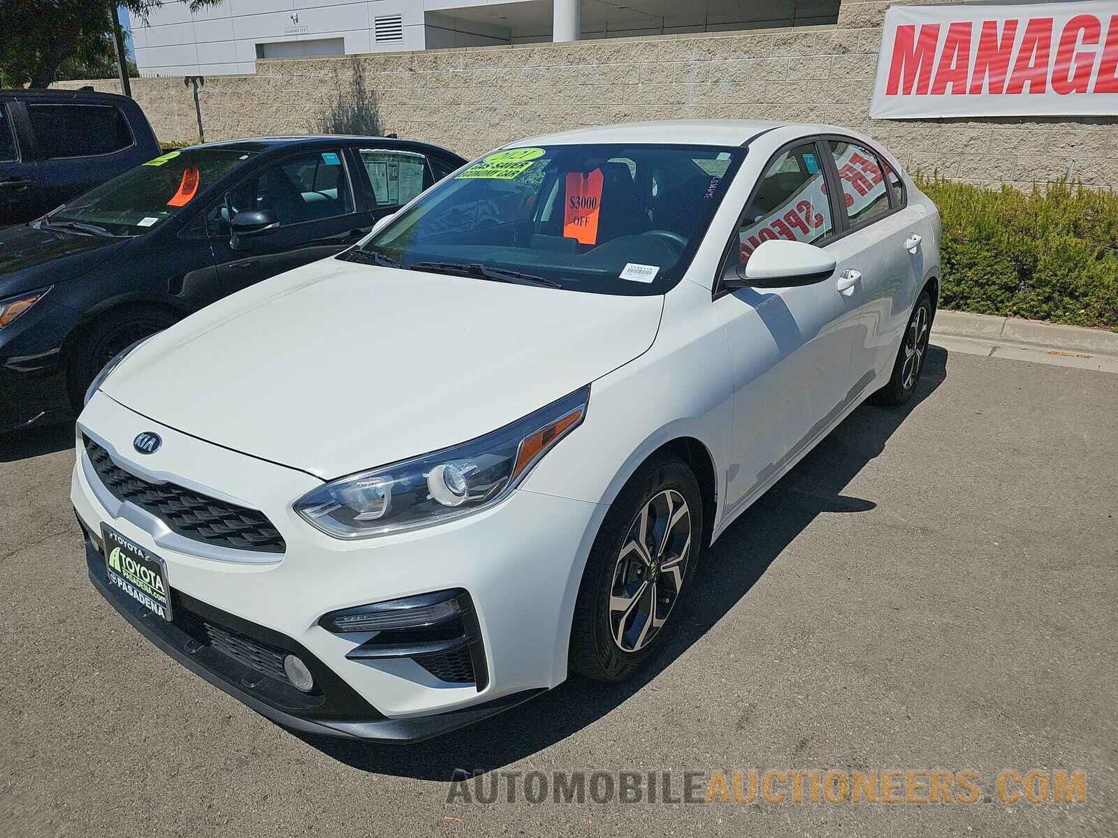 3KPF24AD7ME306784 Kia Forte 2021