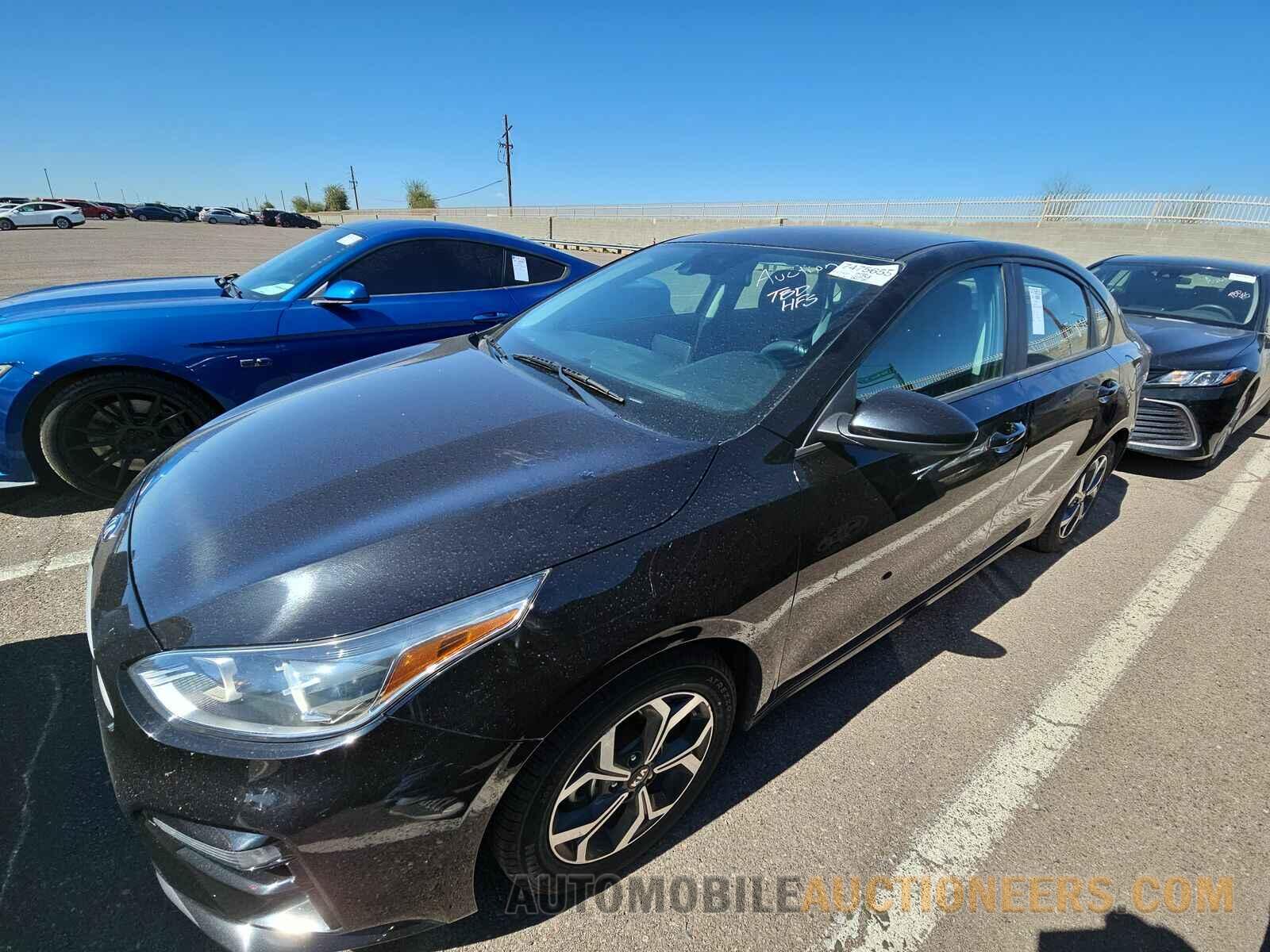 3KPF24AD7ME308700 Kia Forte 2021