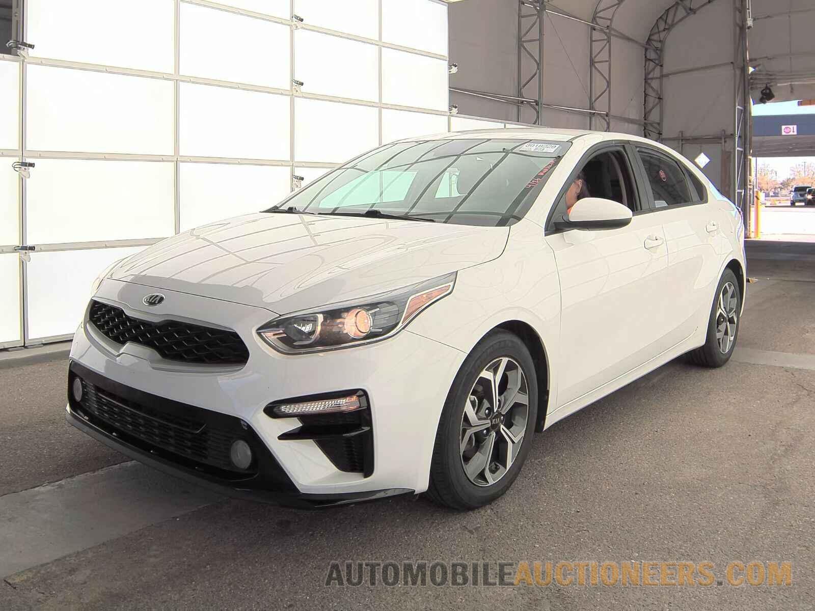 3KPF24AD7ME333421 Kia Forte 2021