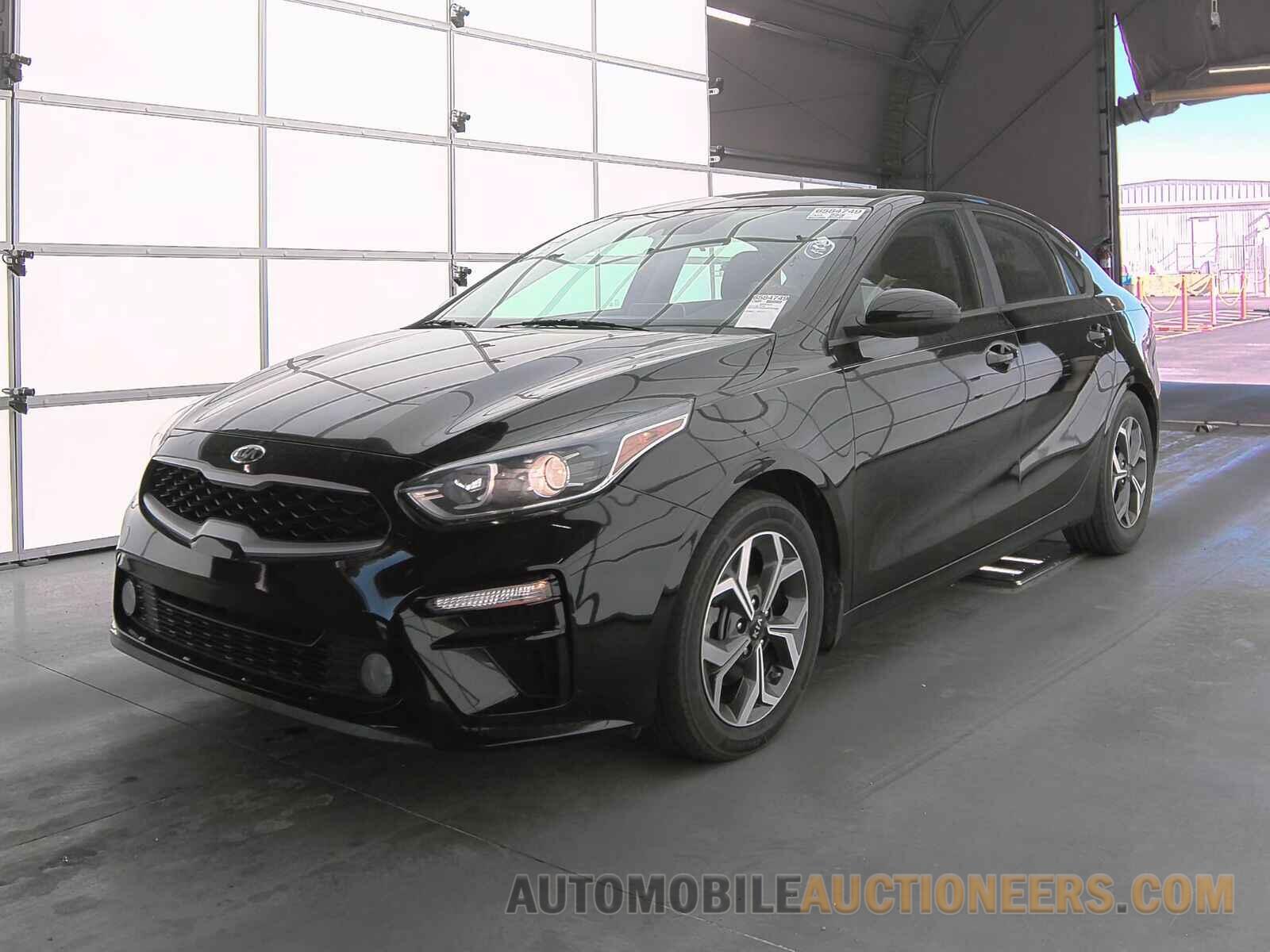 3KPF24AD8KE063595 Kia Forte 2019