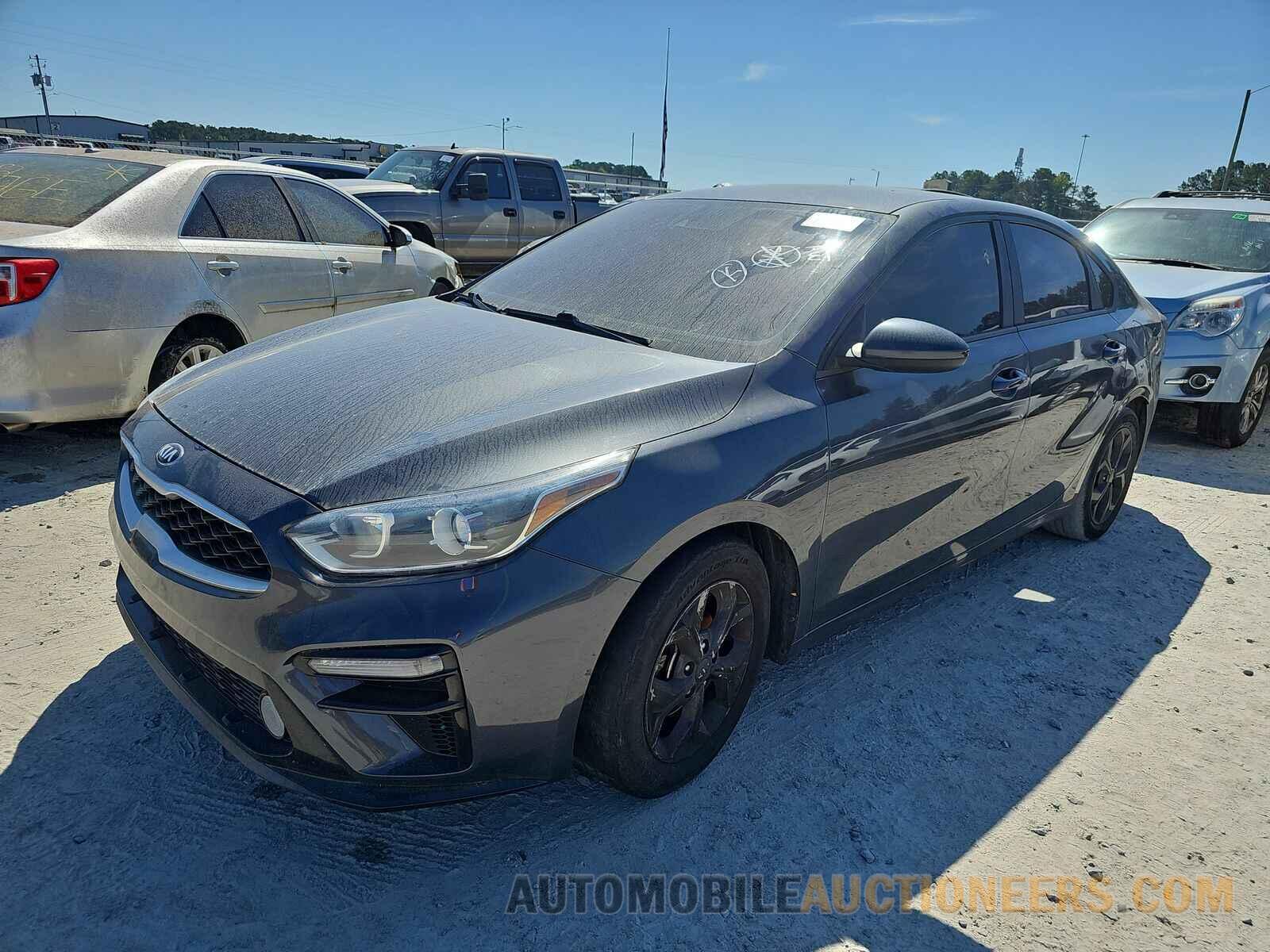 3KPF24AD8KE098413 Kia Forte 2019