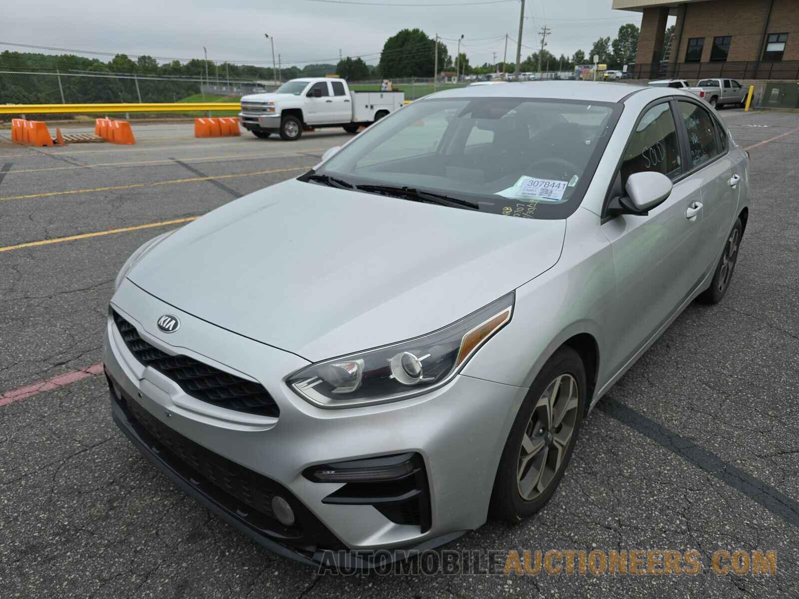 3KPF24AD8ME334528 Kia Forte 2021