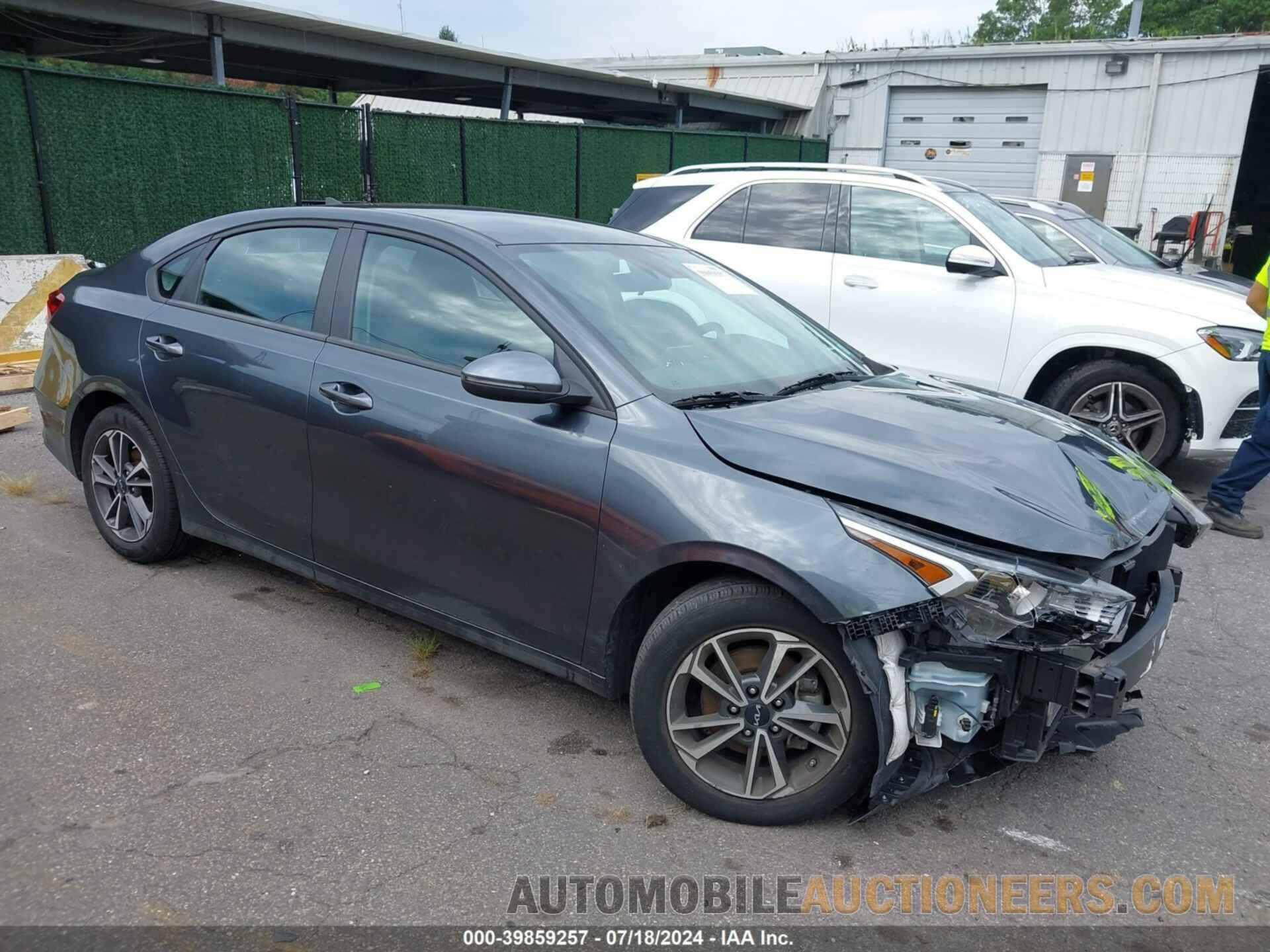 3KPF24AD8NE427499 KIA FORTE 2022