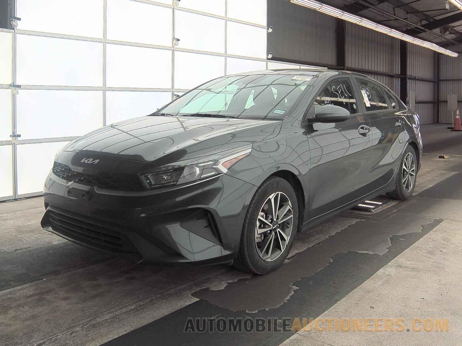 3KPF24AD8PE572447 Kia Forte 2023