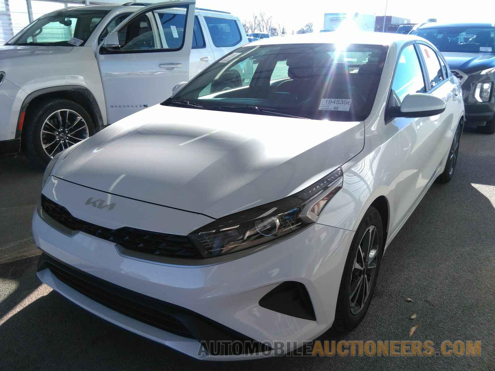 3KPF24AD8PE586641 Kia Forte 2023