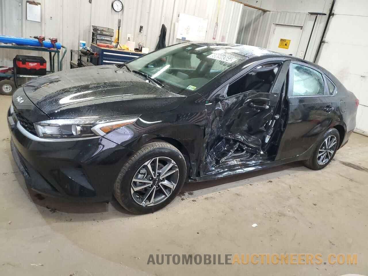 3KPF24AD8RE739537 KIA FORTE 2024