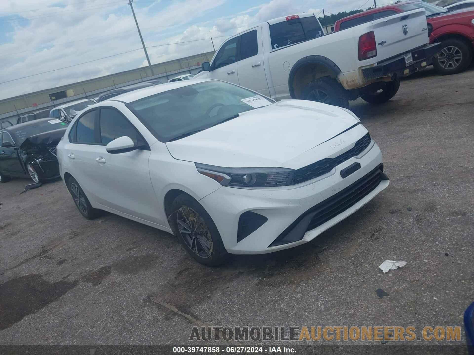 3KPF24AD8RE759304 KIA FORTE 2024