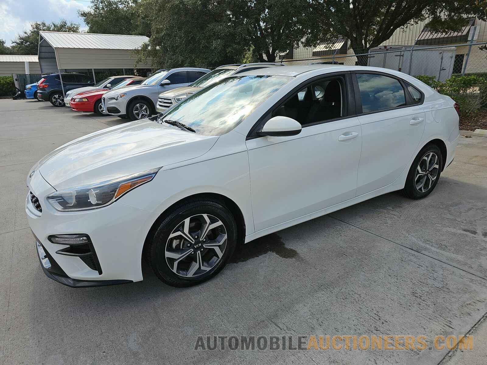 3KPF24AD9KE032131 Kia Forte 2019