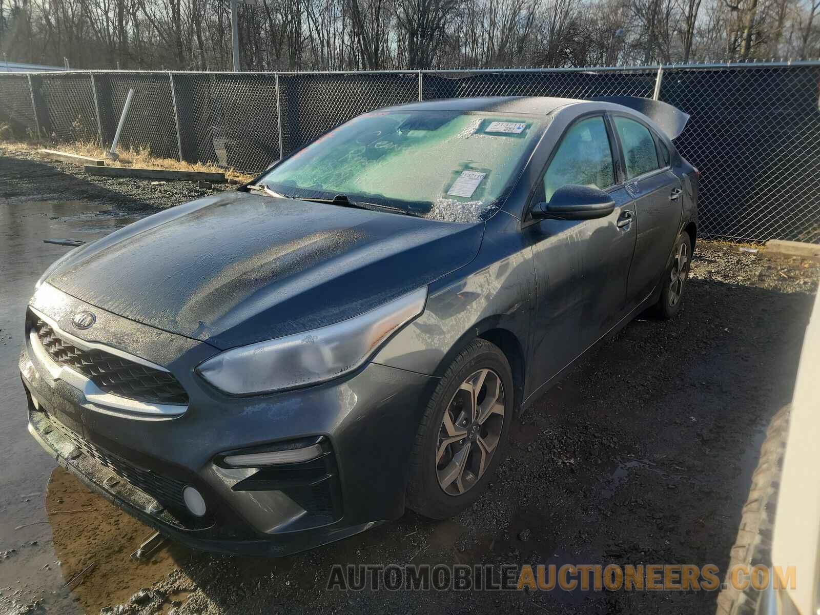 3KPF24AD9LE210556 Kia Forte 2020