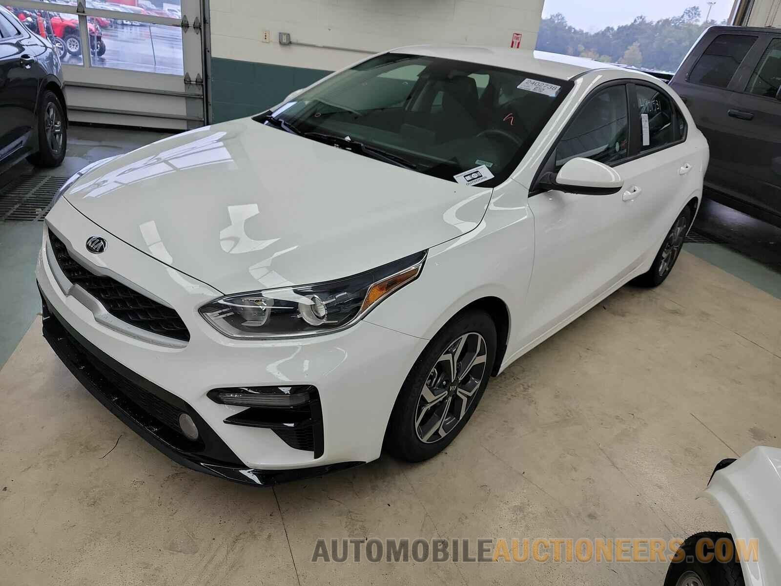 3KPF24AD9ME329421 Kia Forte 2021