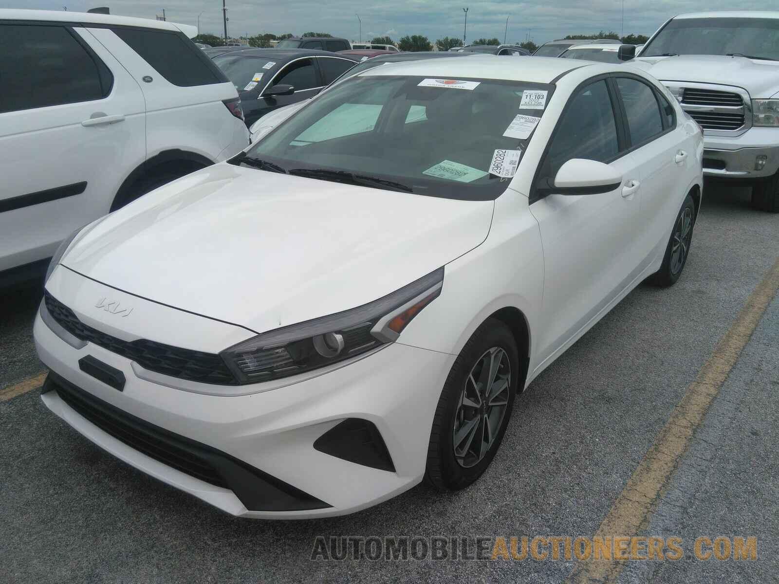 3KPF24AD9NE499537 Kia Forte 2022