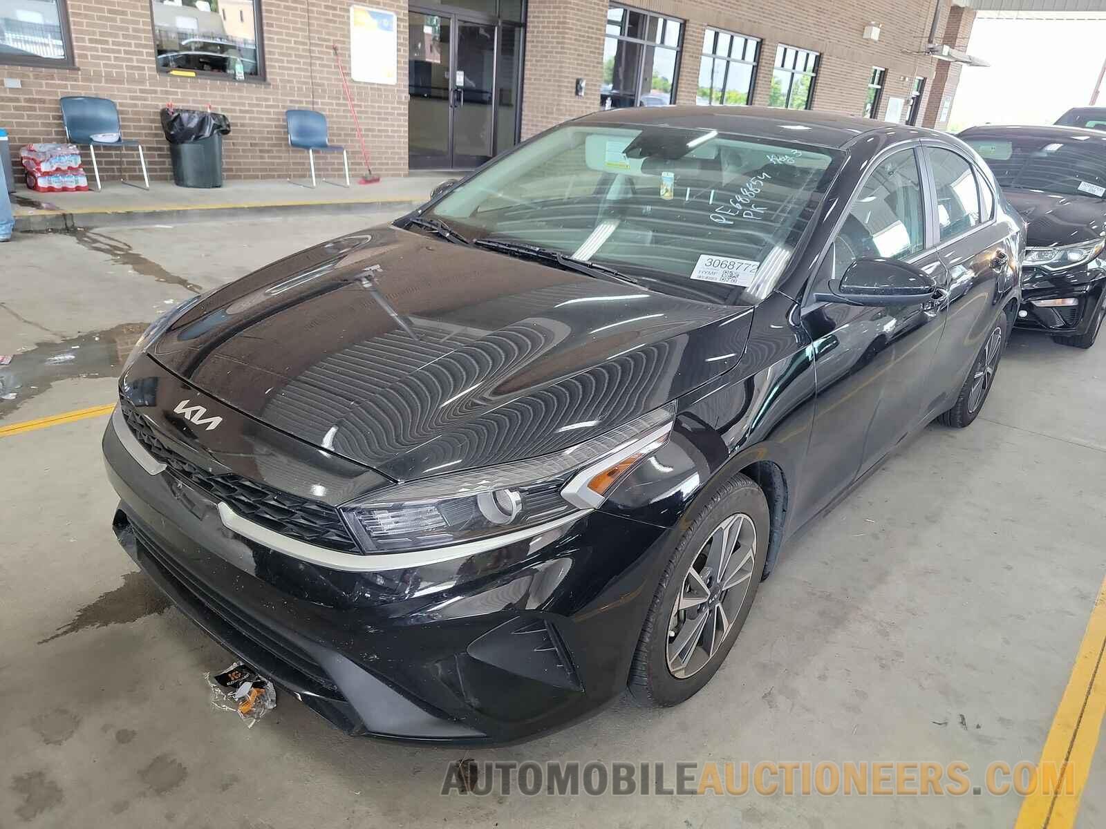 3KPF24AD9PE688854 Kia Forte 2023