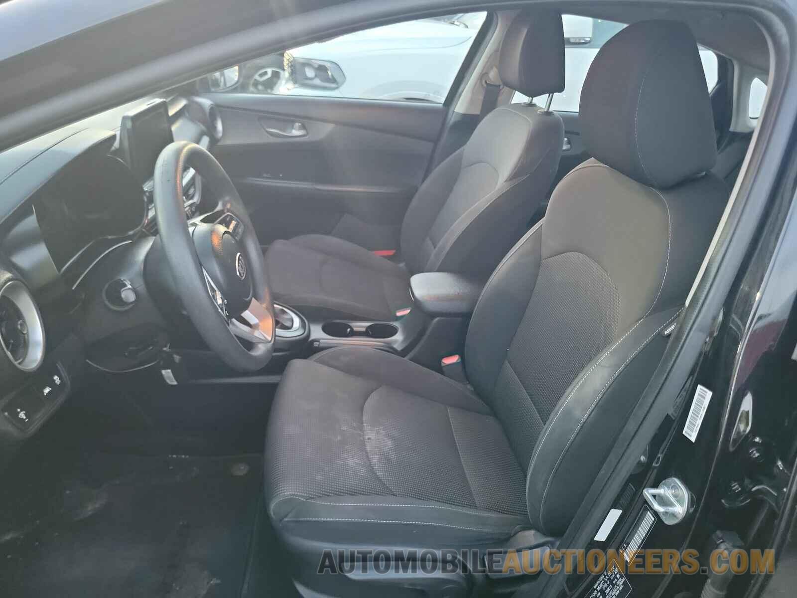 3KPF24ADXKE022028 Kia Forte 2019