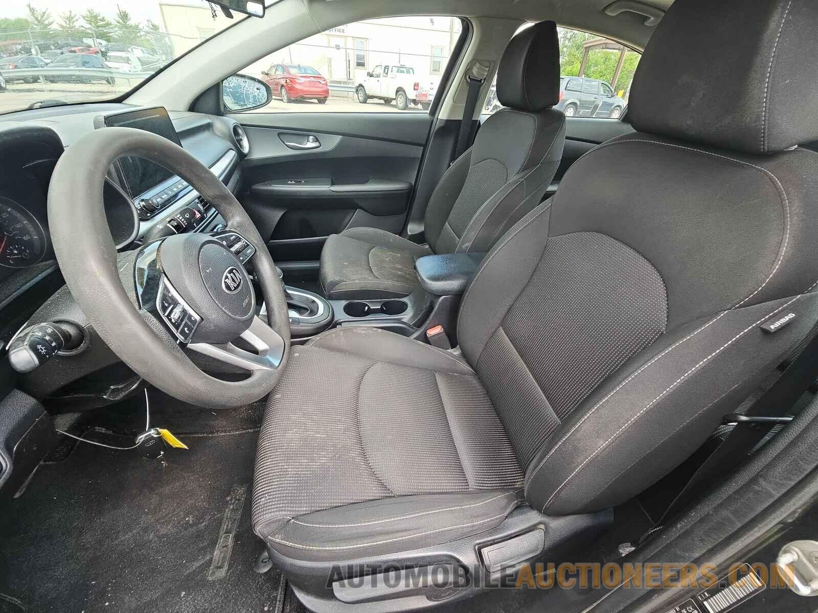 3KPF24ADXKE076316 Kia Forte 2019