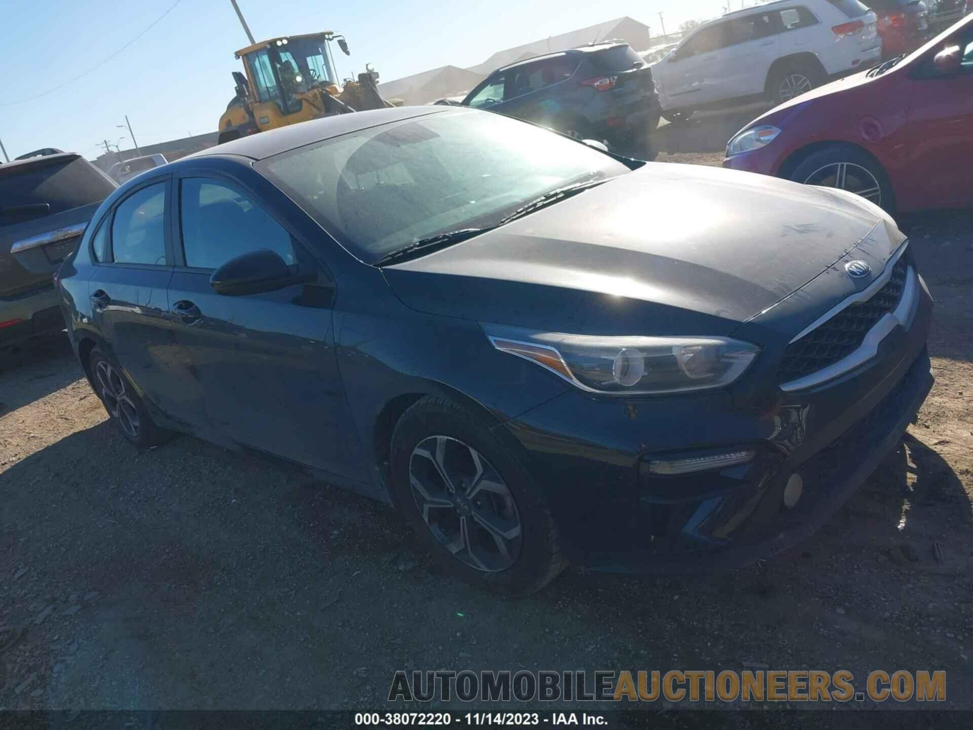 3KPF24ADXME271805 KIA FORTE 2021