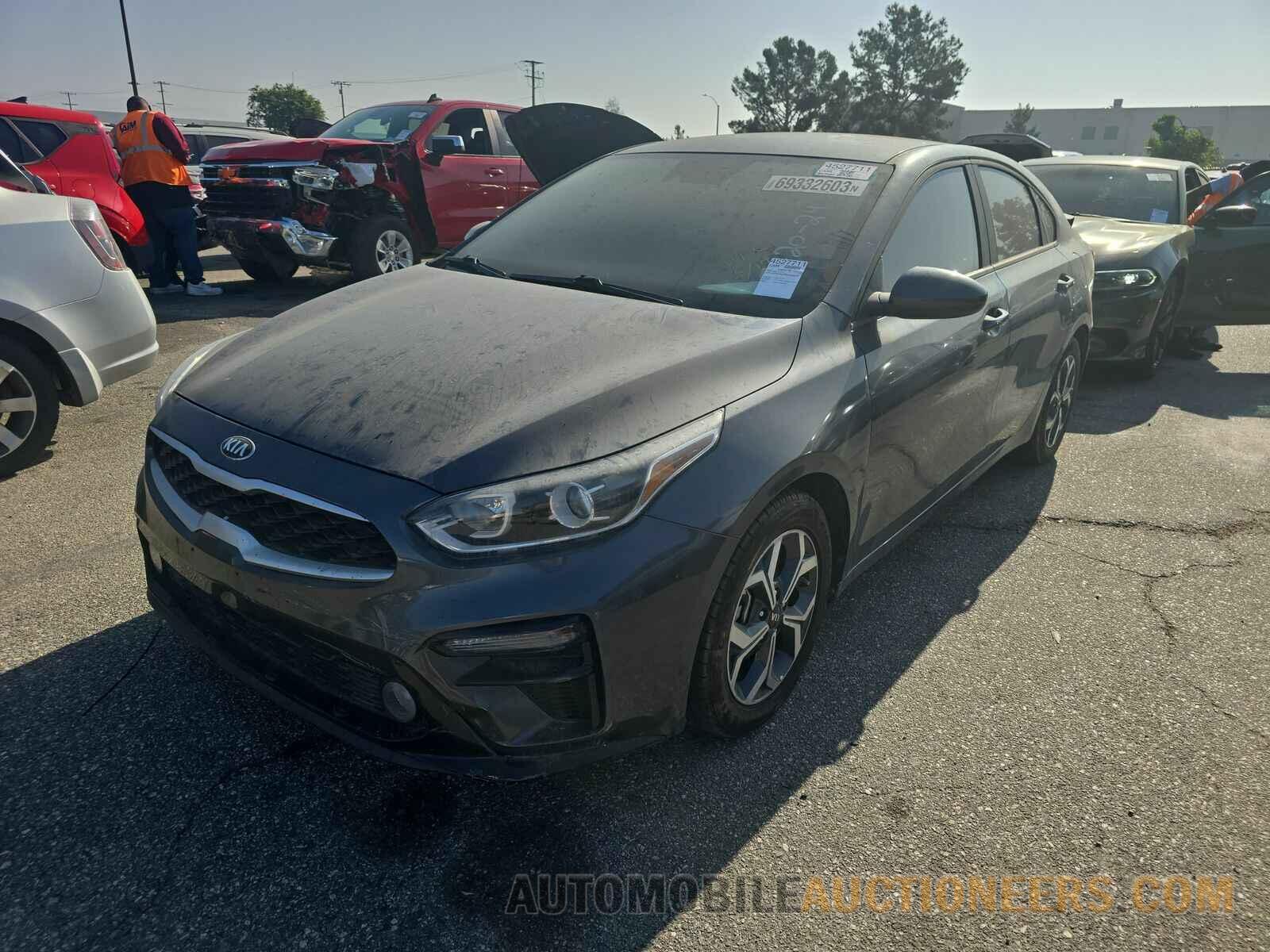 3KPF24ADXME283873 Kia Forte 2021