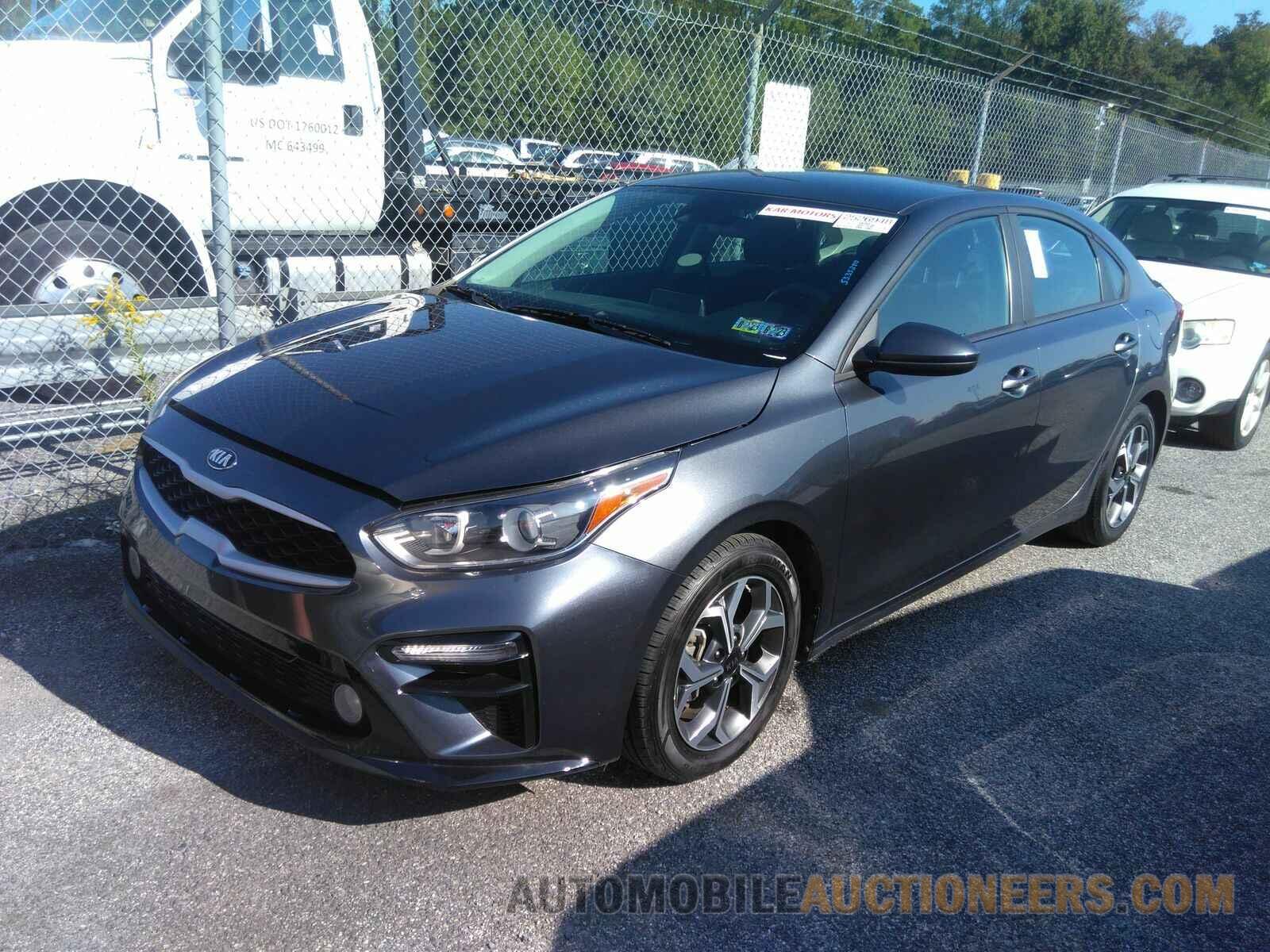 3KPF24ADXME329900 Kia Forte 2021