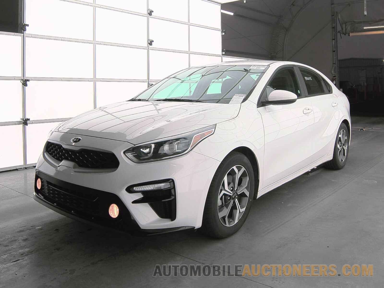 3KPF24ADXME331050 Kia Forte 2021