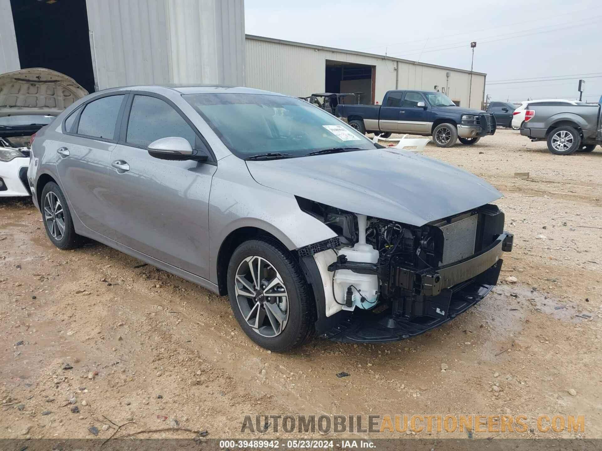 3KPF24ADXRE743685 KIA FORTE 2024