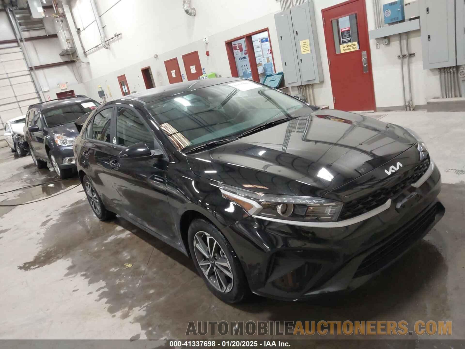 3KPF24ADXRE831698 KIA FORTE 2024