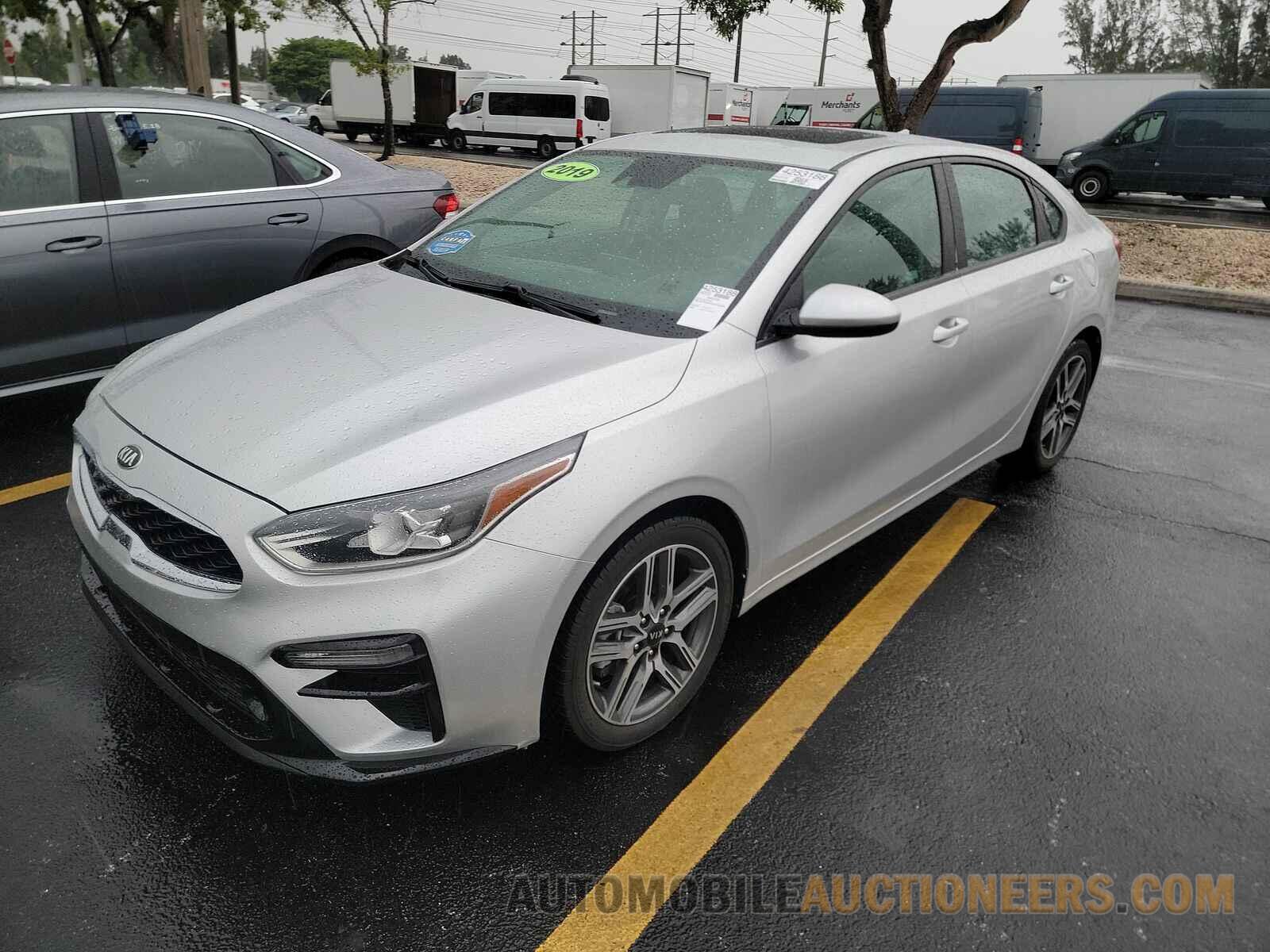 3KPF34ADXKE033348 Kia Forte 2019