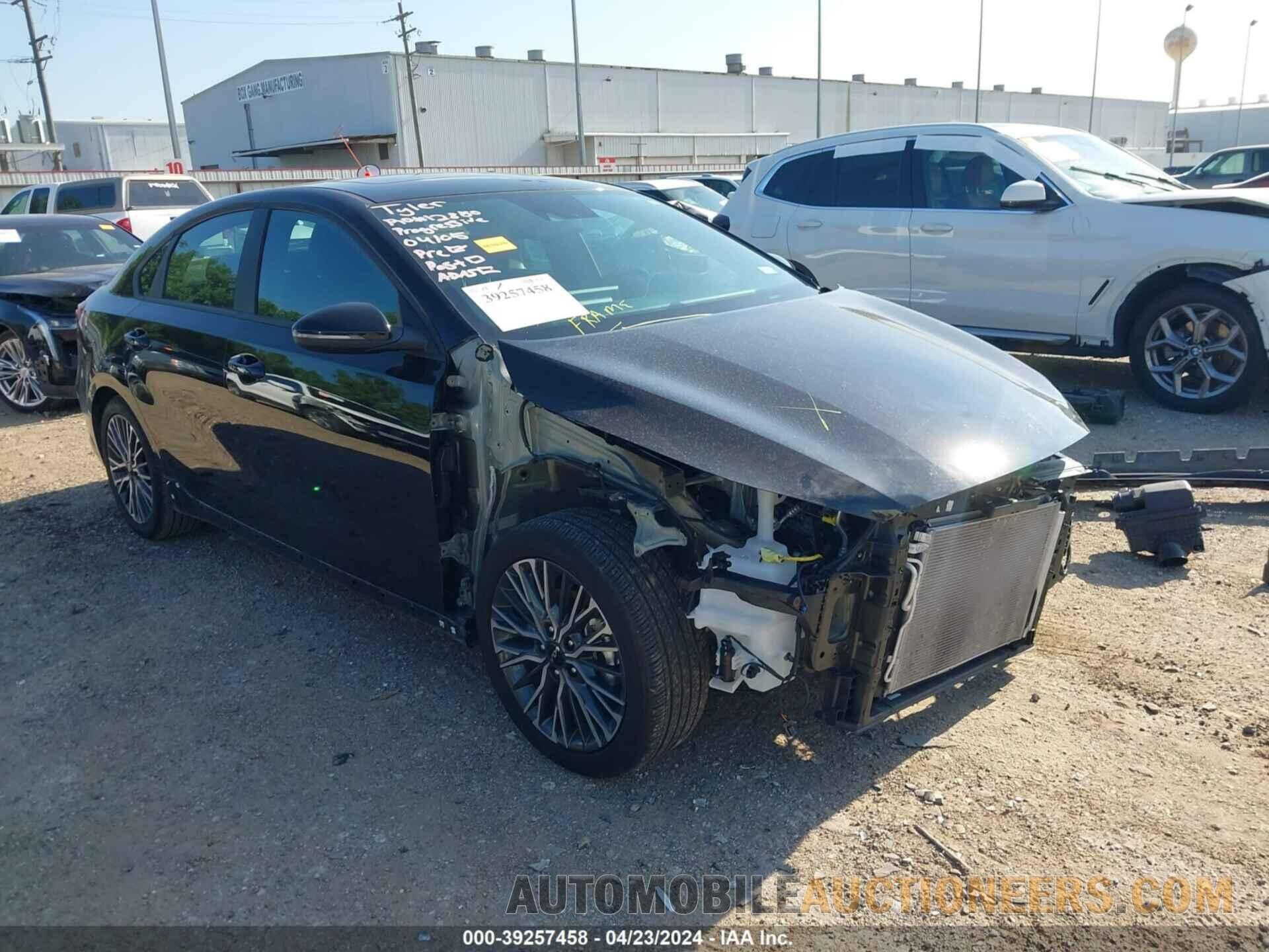 3KPF54AD1RE727155 KIA FORTE 2024