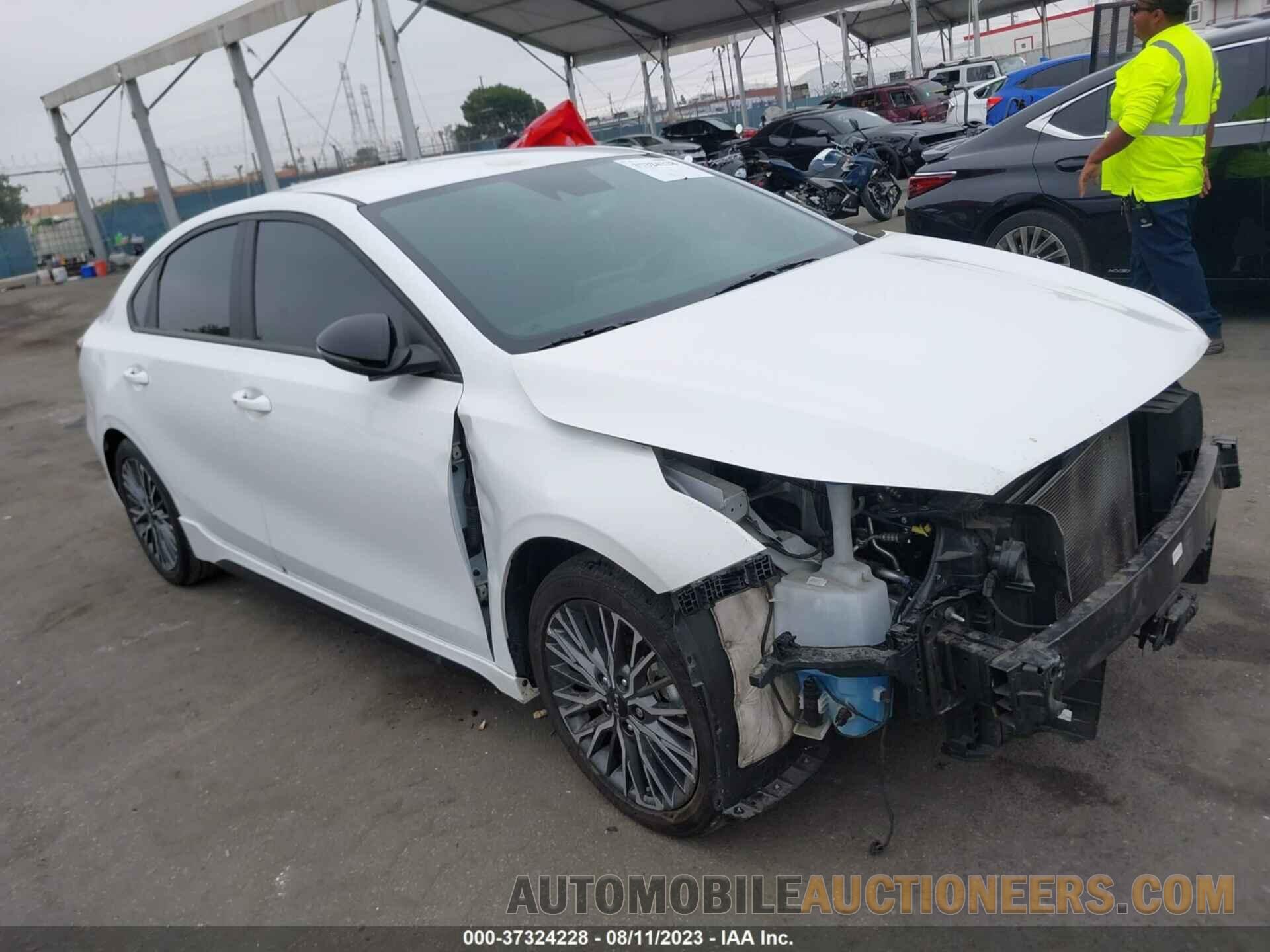 3KPF54AD2NE438005 KIA FORTE 2022