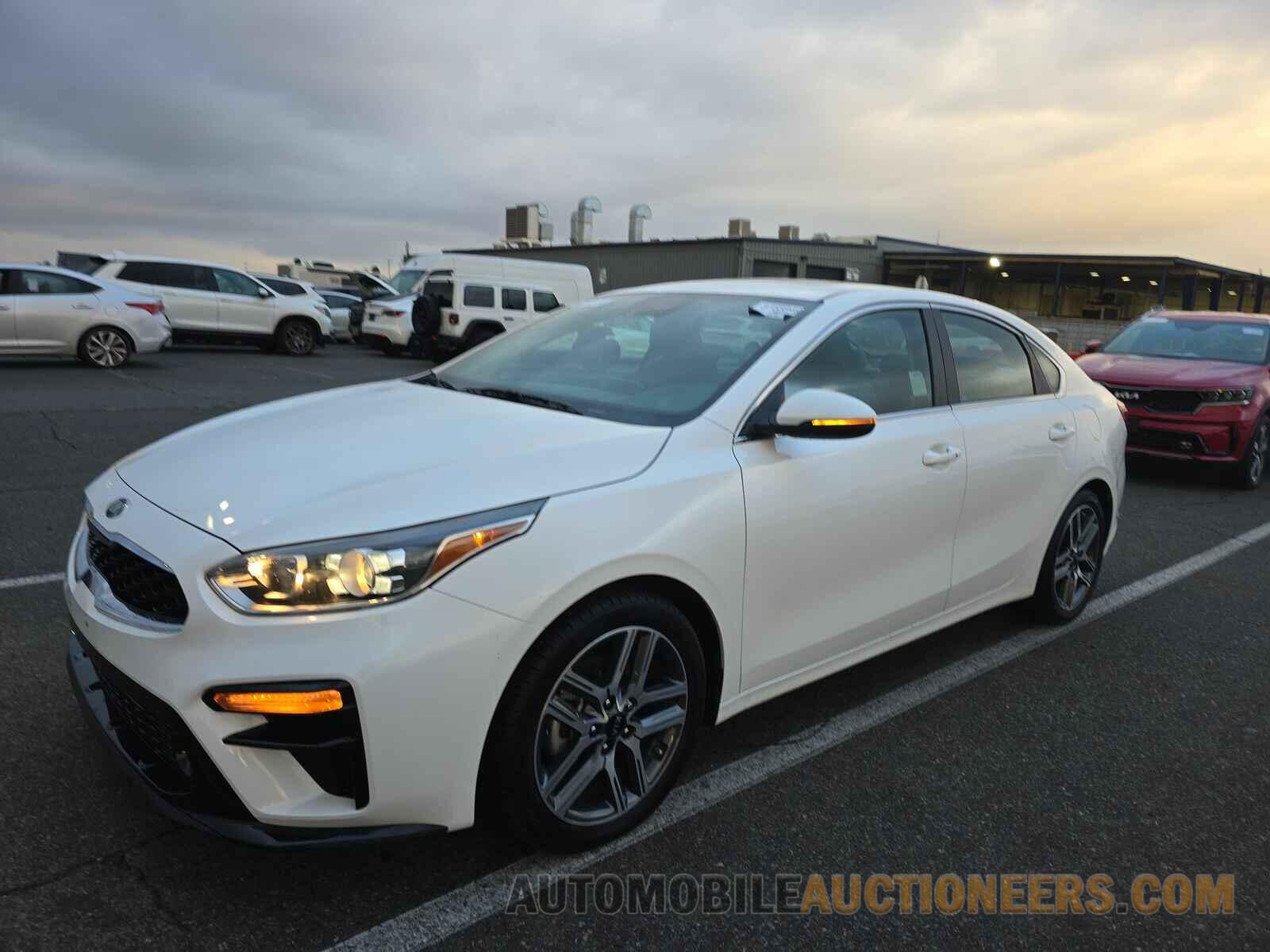 3KPF54AD5ME388229 Kia Forte 2021