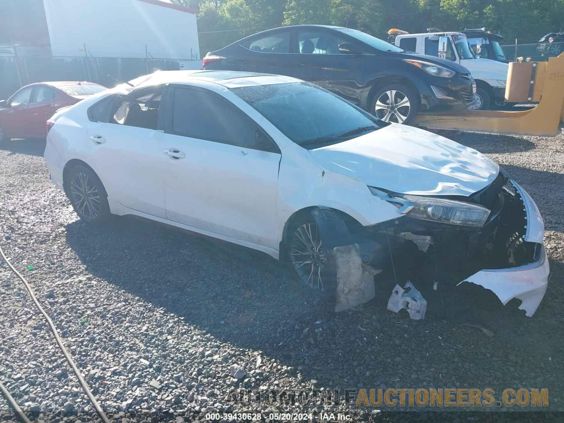 3KPF54AD5NE436412 KIA FORTE 2022