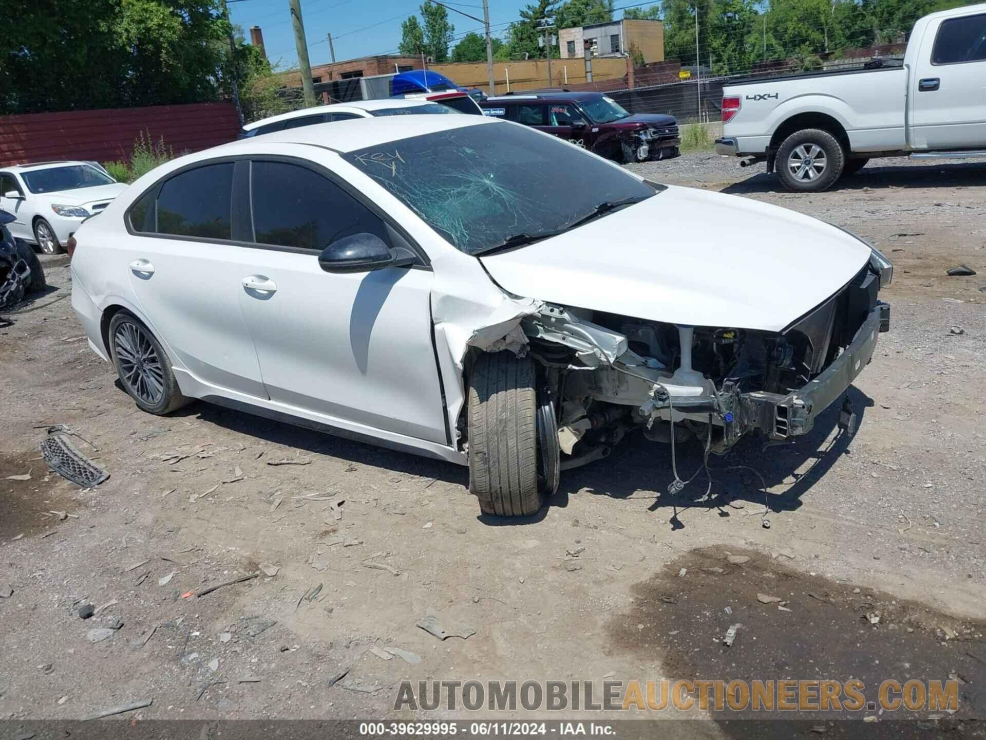 3KPF54AD5NE445661 KIA FORTE 2022