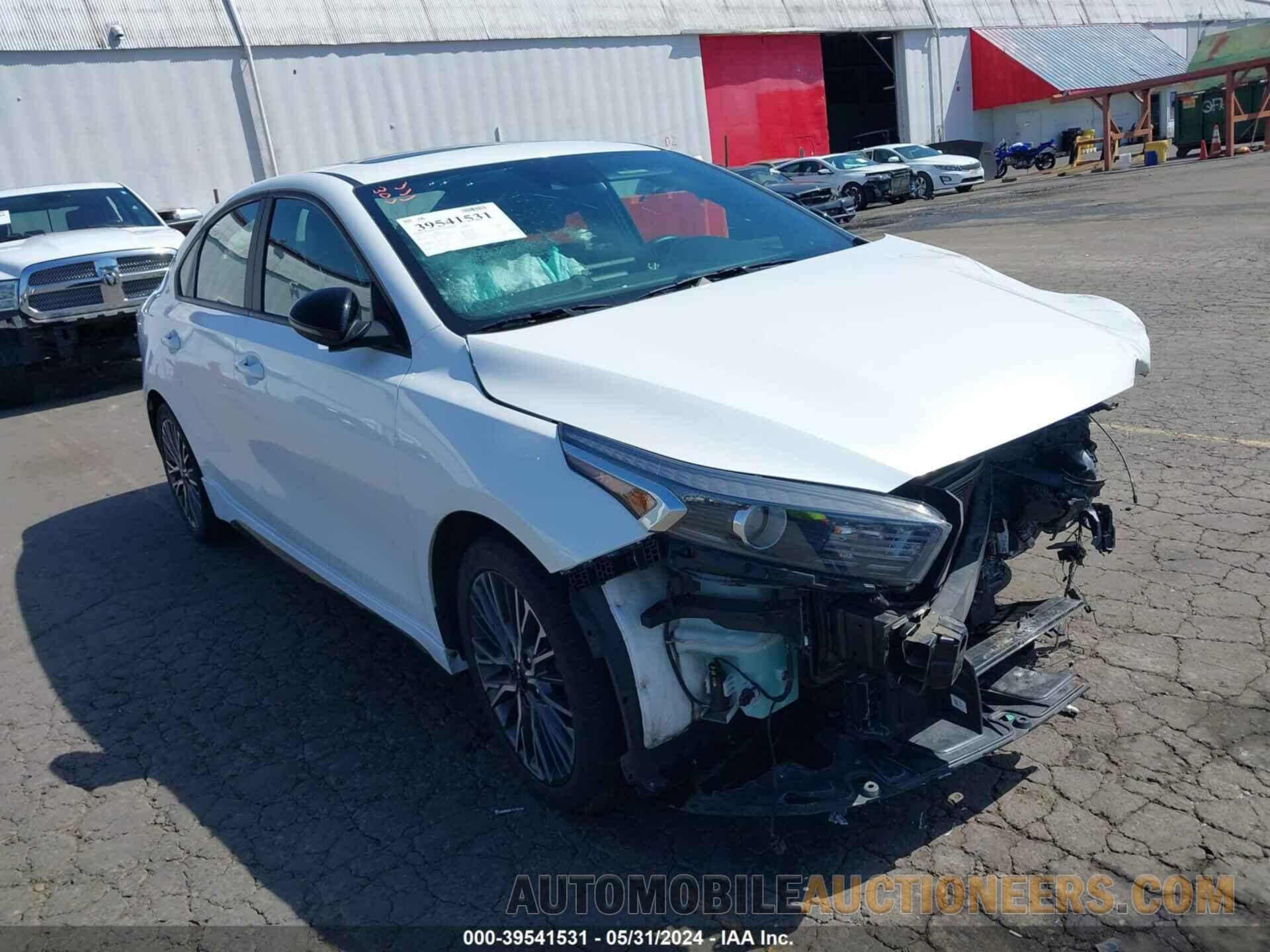 3KPF54AD5NE495007 KIA FORTE 2022