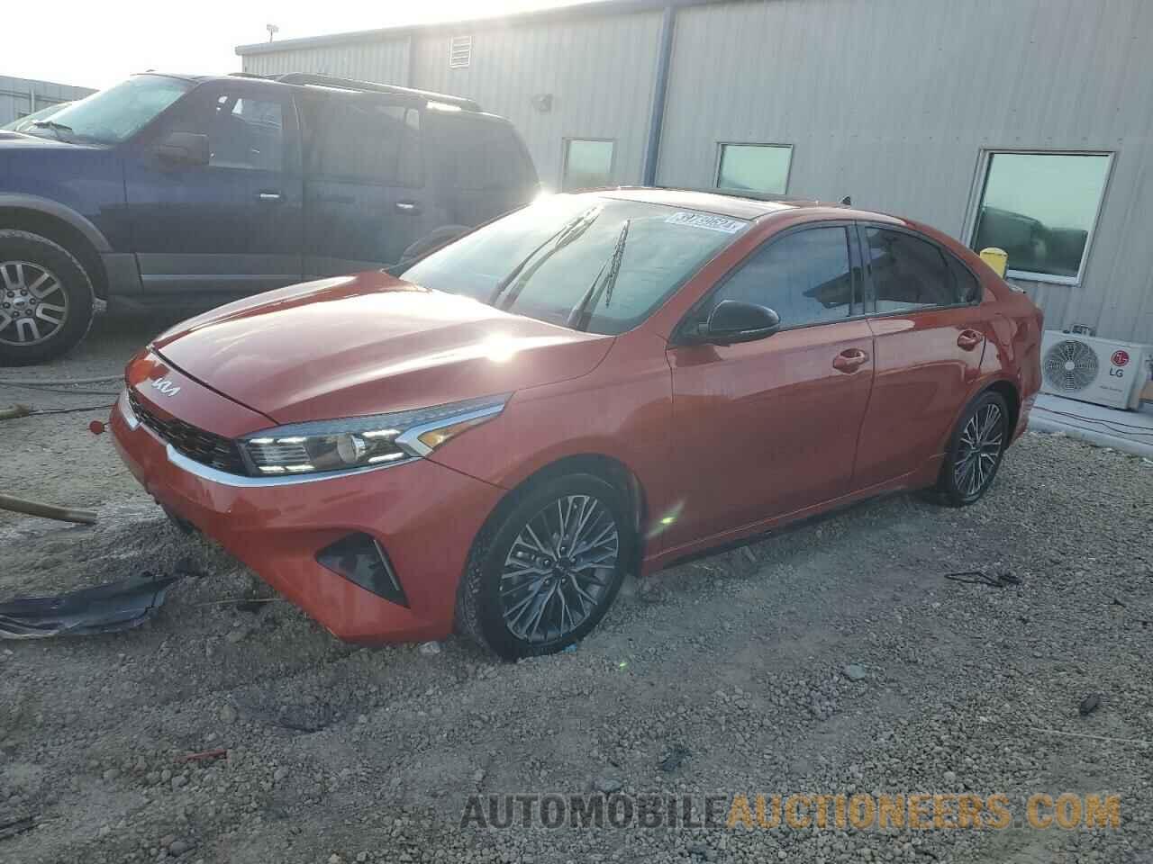 3KPF54AD8NE483725 KIA FORTE 2022