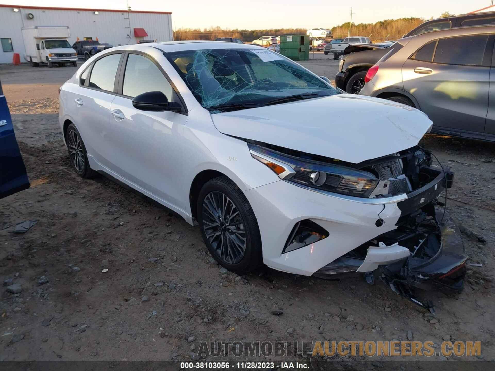 3KPF54AD8NE490769 KIA FORTE 2022