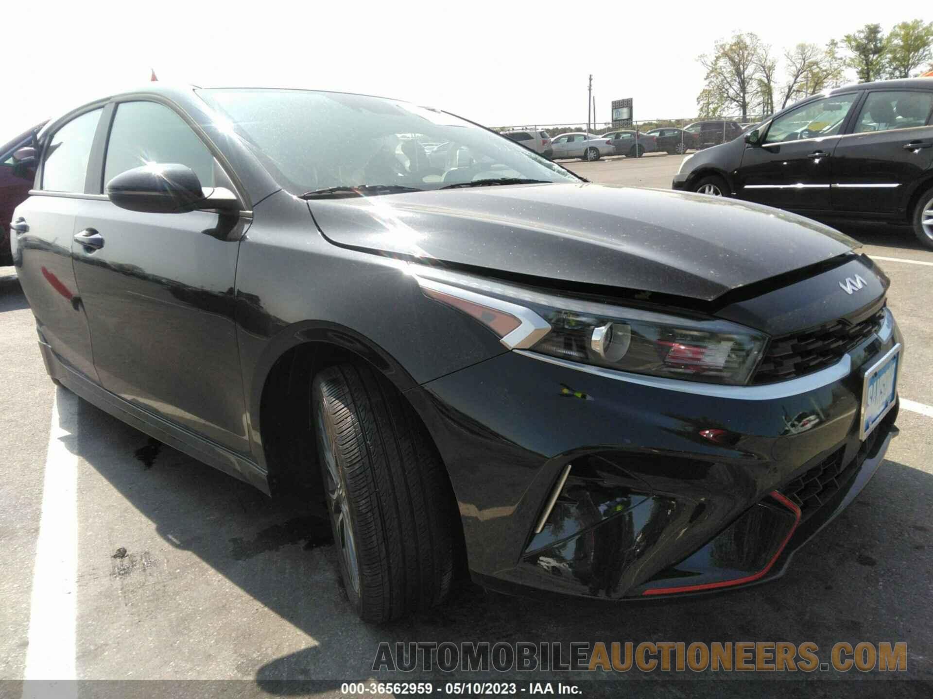 3KPF54AD8NE498886 KIA FORTE 2022