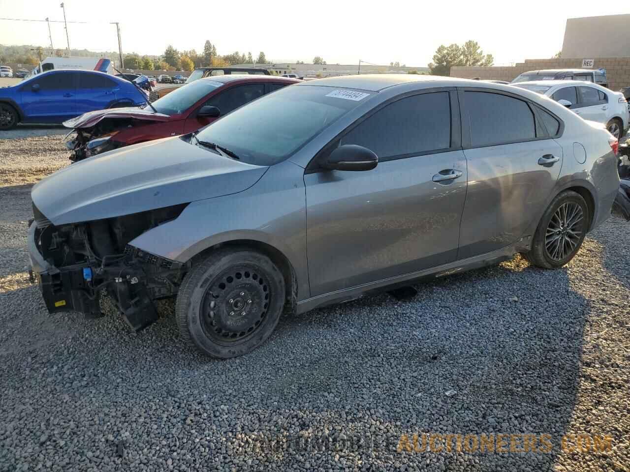 3KPF54AD8RE692971 KIA FORTE 2024