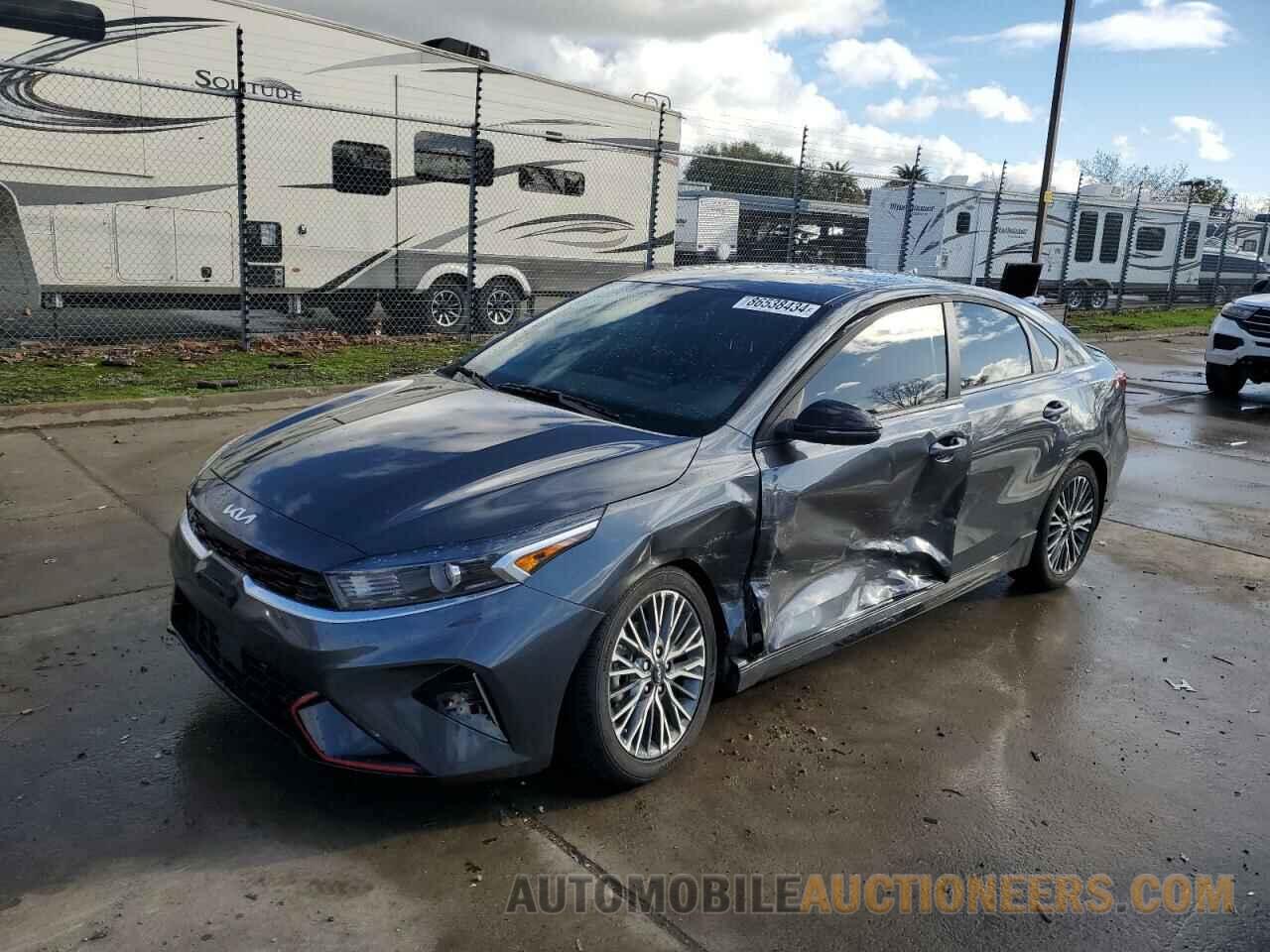 3KPF54AD8RE821694 KIA FORTE 2024