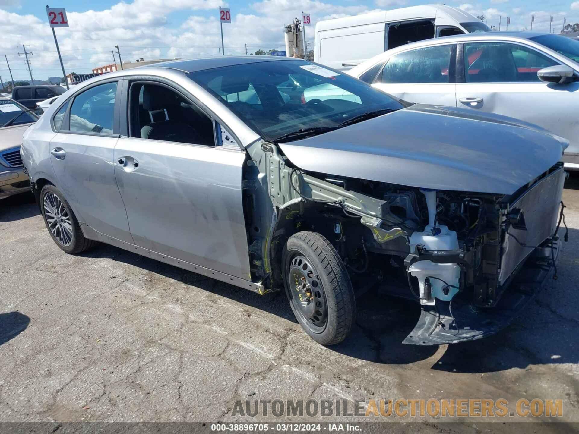 3KPF54AD9RE692963 KIA FORTE 2024