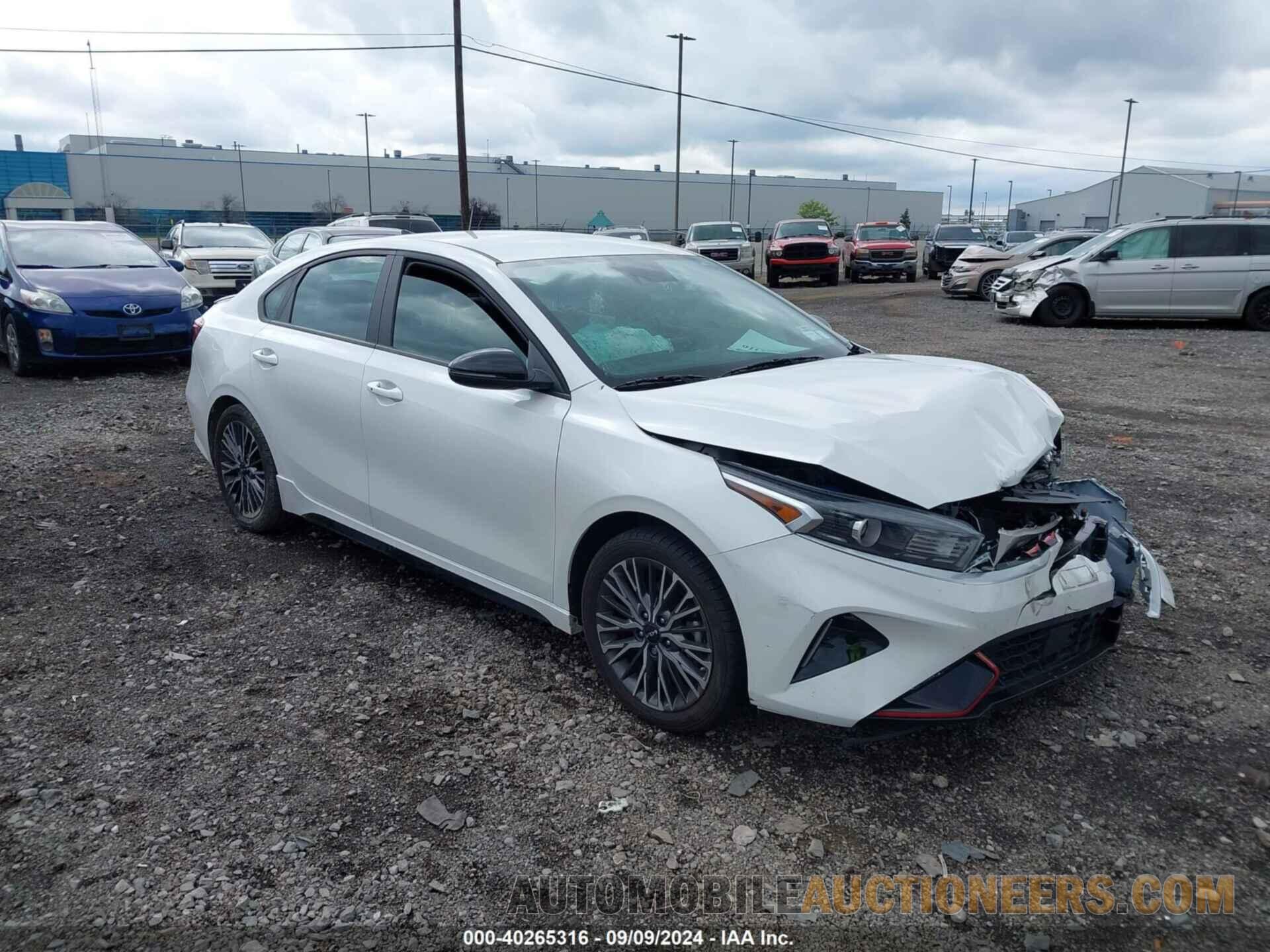 3KPF54ADXNE498937 KIA FORTE 2022