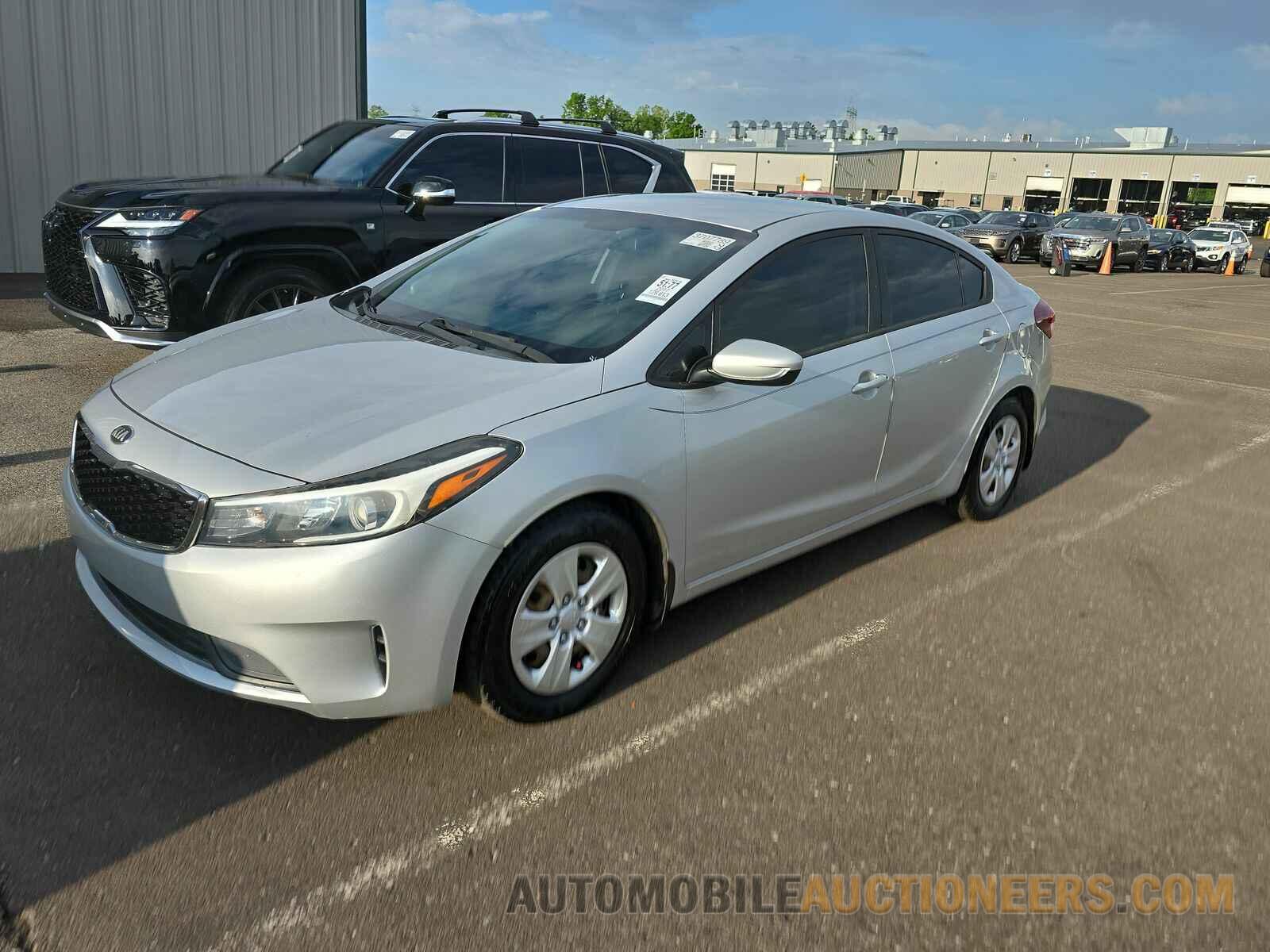 3KPFK4A70HE045305 Kia Forte LX 2017