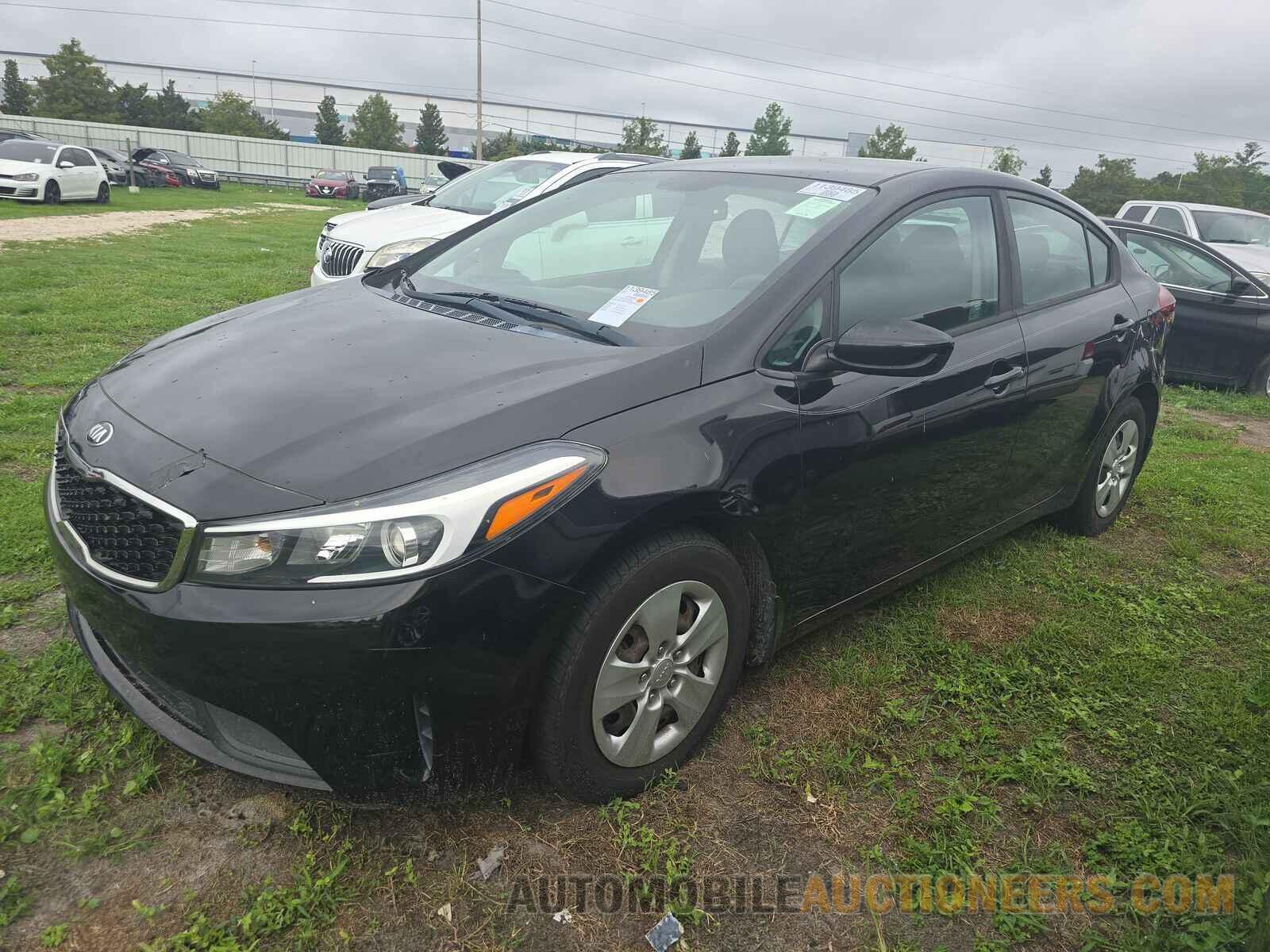 3KPFK4A70HE134016 Kia Forte LX 2017