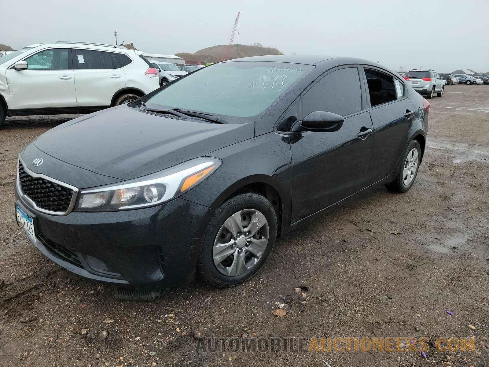 3KPFK4A70JE165997 Kia Forte LX 2018