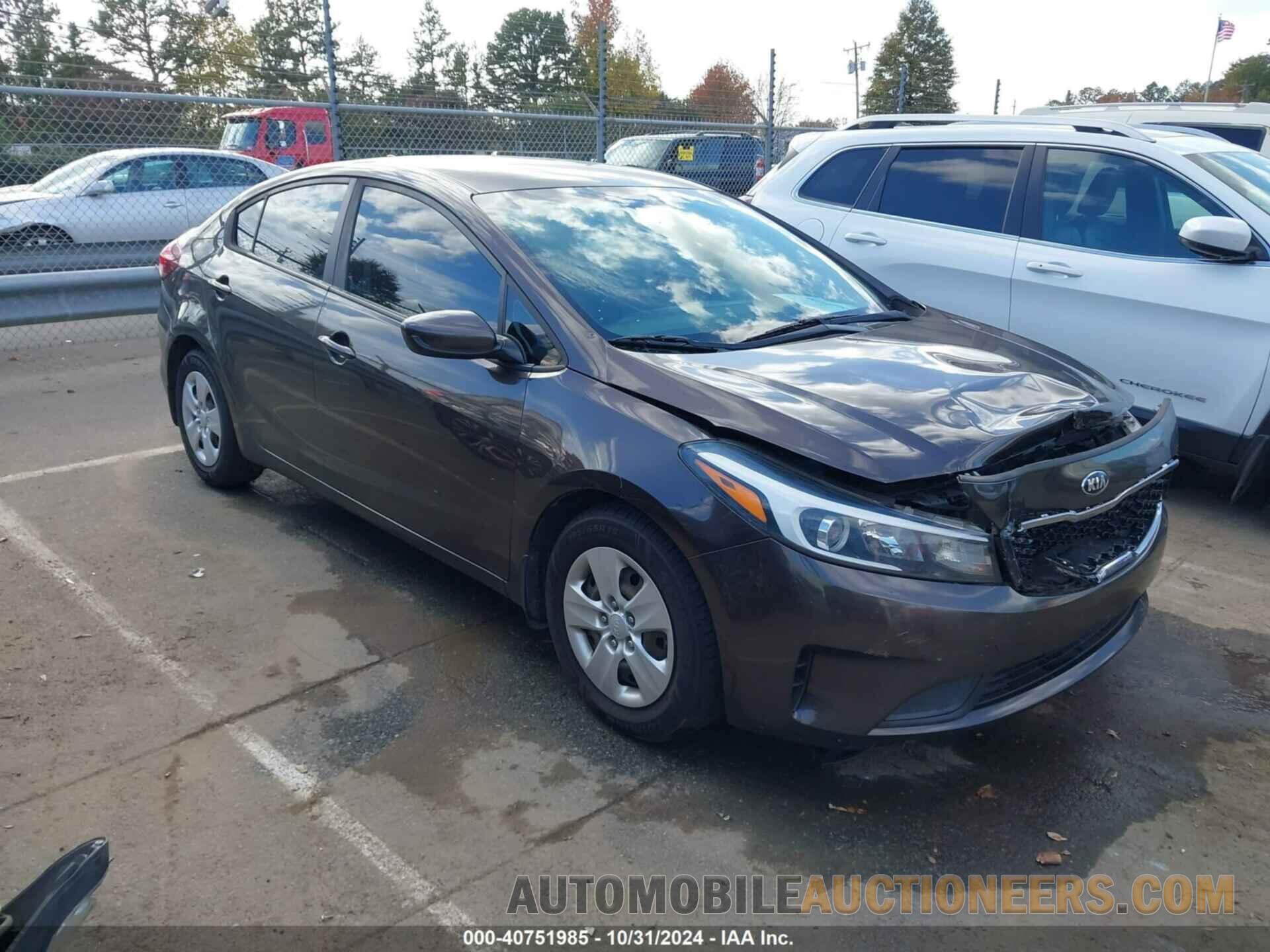 3KPFK4A70JE183979 KIA FORTE 2018