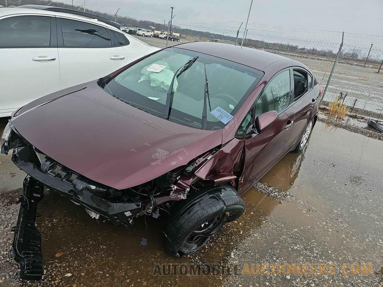 3KPFK4A70JE194545 Kia Forte LX 2018