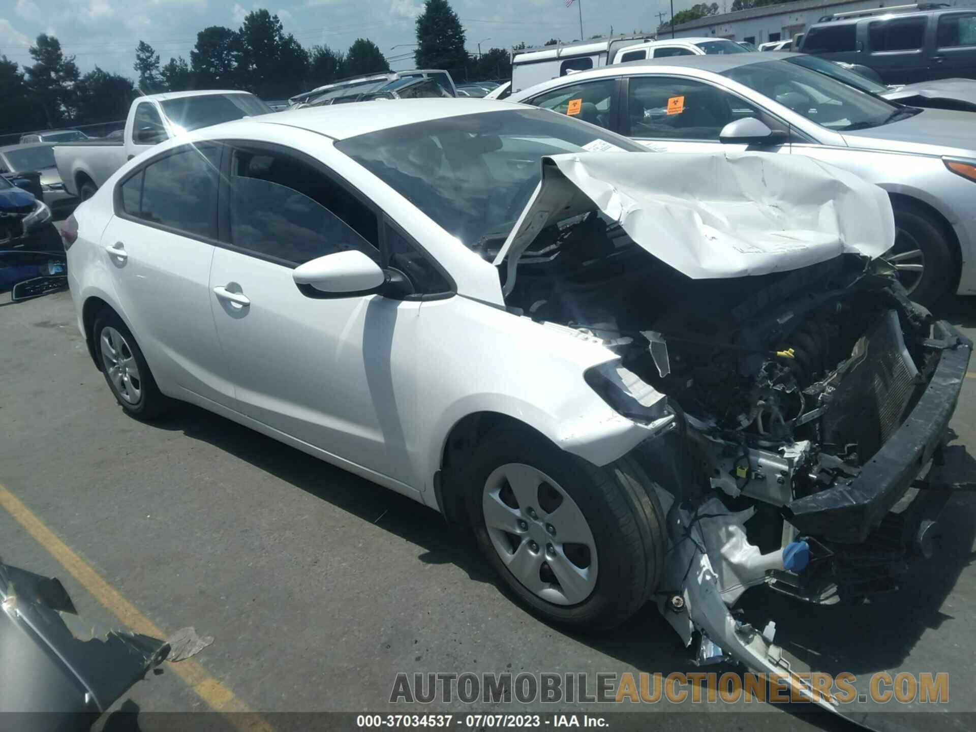 3KPFK4A70JE195016 KIA FORTE 2018