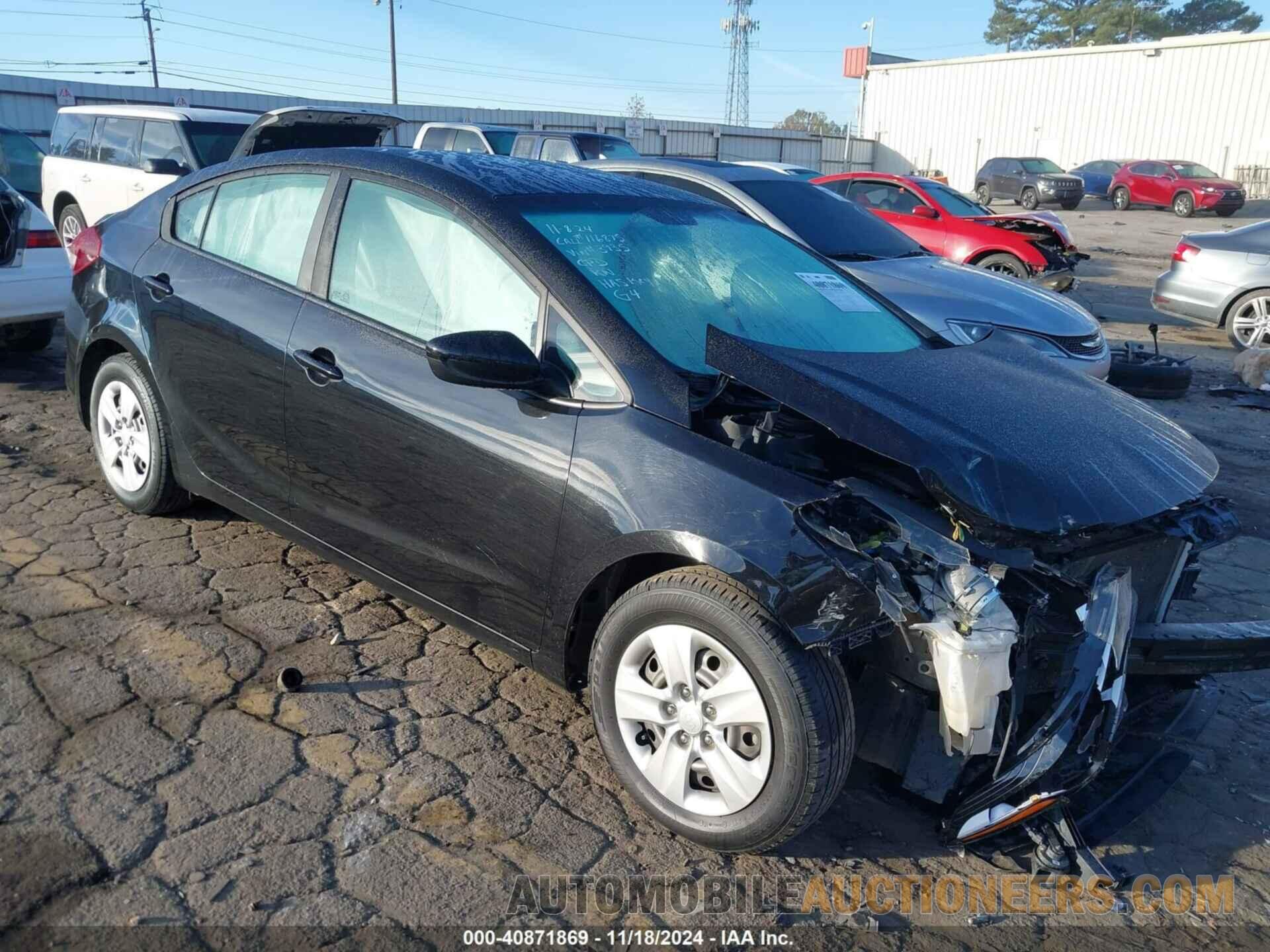 3KPFK4A70JE213935 KIA FORTE 2018