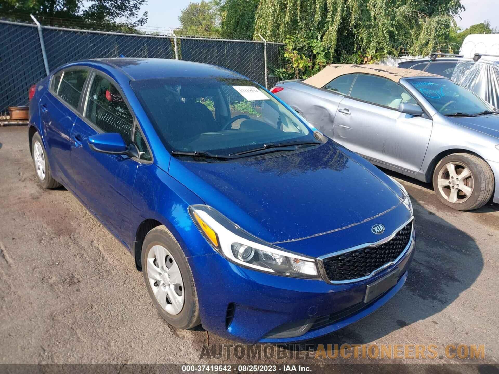 3KPFK4A70JE221176 KIA FORTE 2018