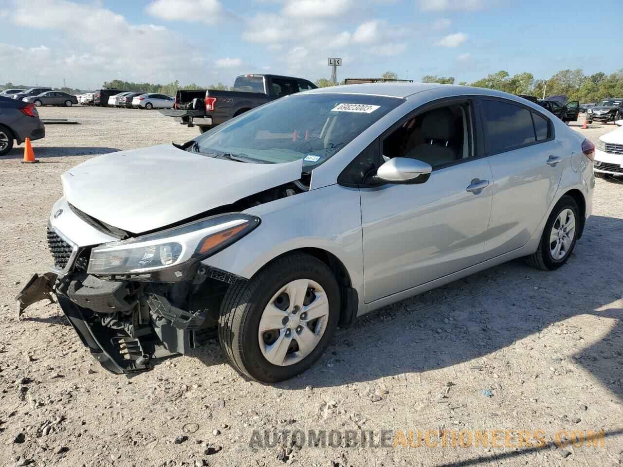 3KPFK4A70JE277490 KIA FORTE 2018