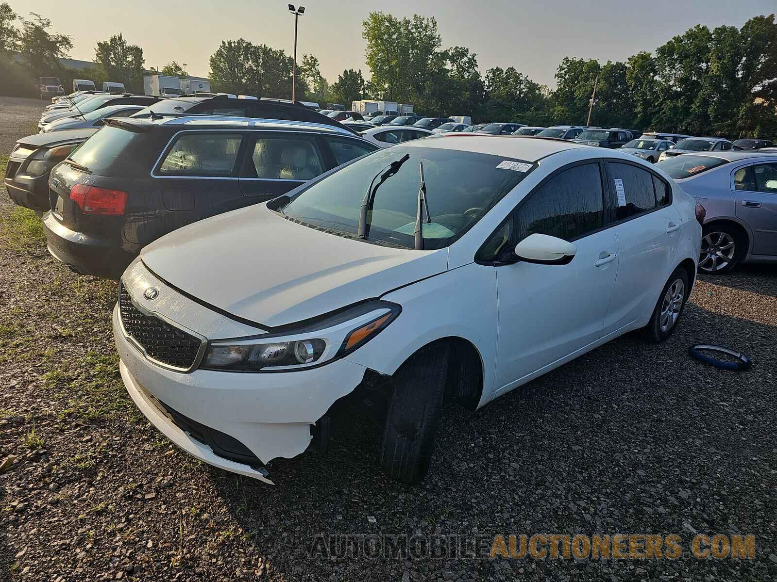 3KPFK4A71HE087465 Kia Forte LX 2017