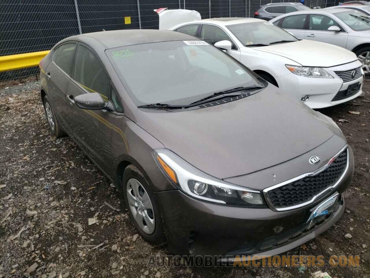 3KPFK4A71HE135420 KIA FORTE 2017