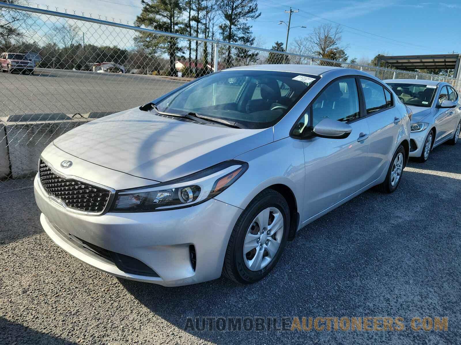 3KPFK4A71HE160639 Kia Forte LX 2017